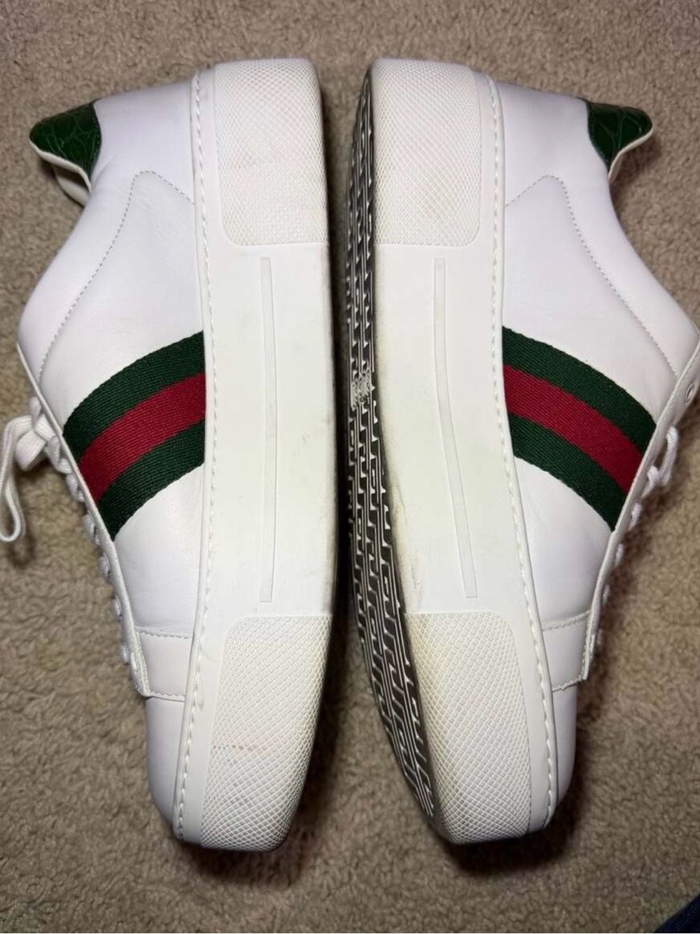 Gucci Classic White Leather Low-Top Sneakers - Picture 3 of 7